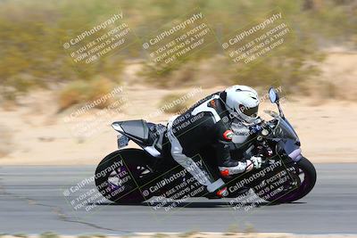 media/Mar-28-2022-Superbike Trackdays (Mon) [[b8603d0f67]]/Advanced Group (1pm-130pm)/Turn 9/